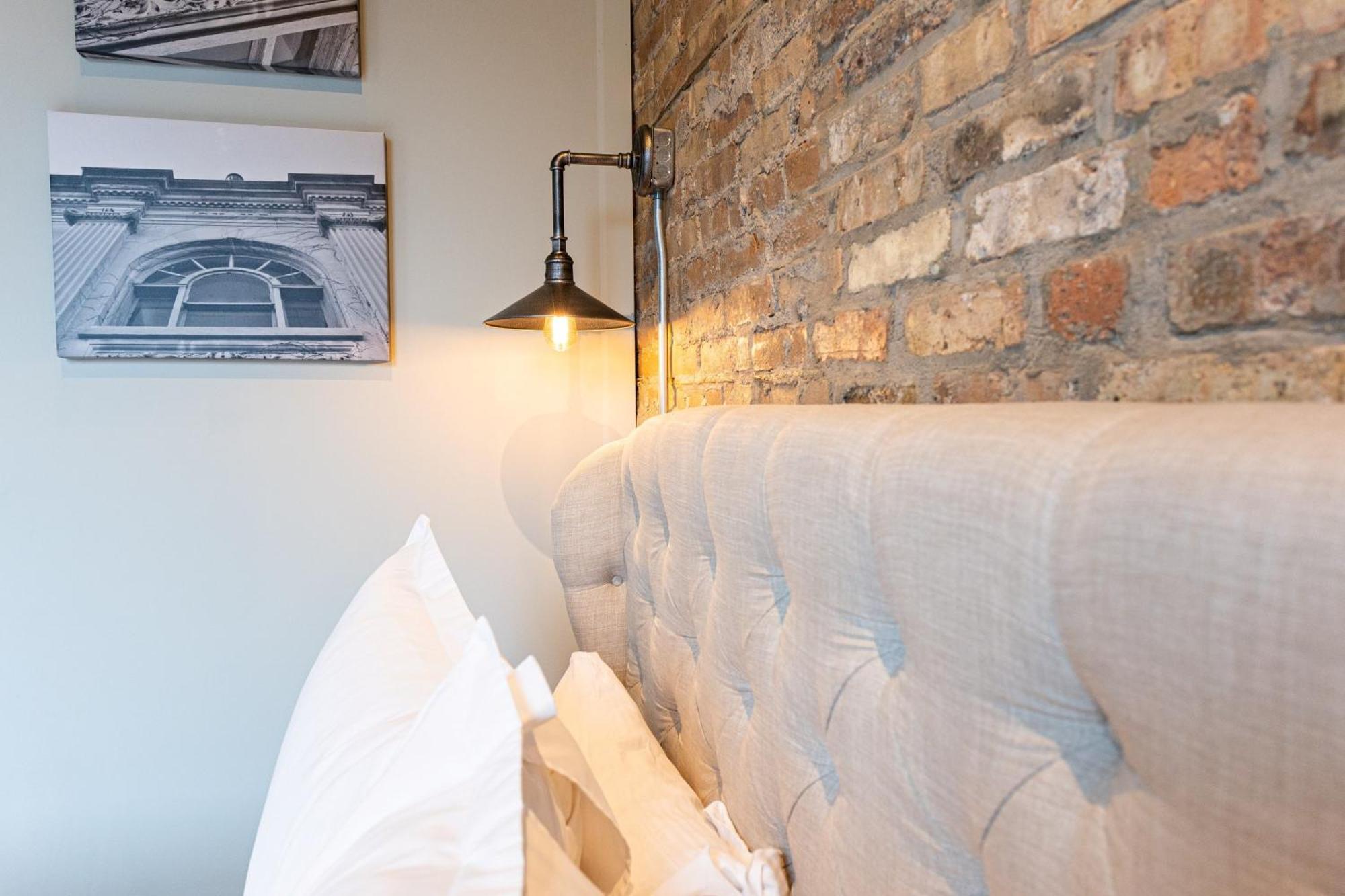Hip Urban Loft - Small Town Charm - 124 Lofts #1 West Dundee Екстер'єр фото